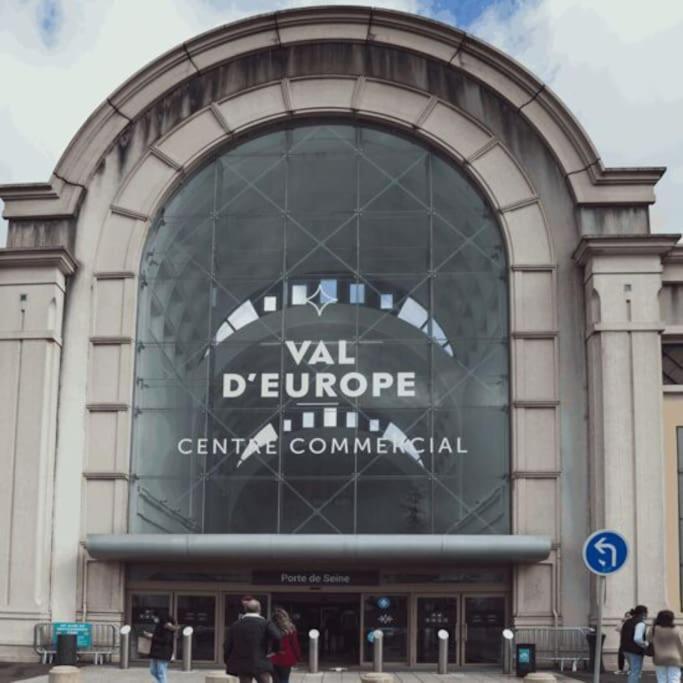 Charmant Studio A Coutevroult Exterior photo